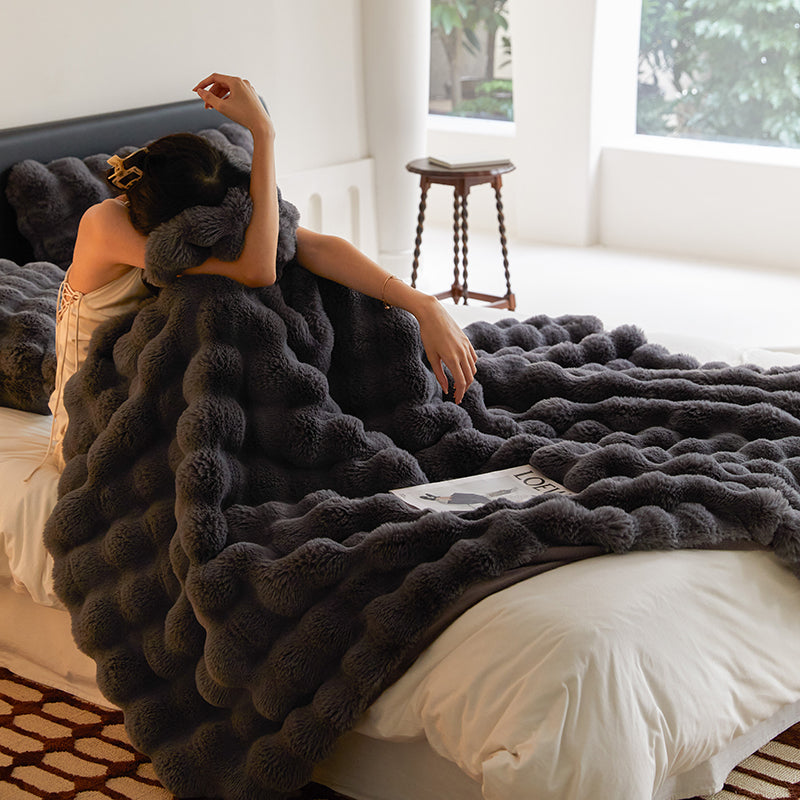 Thick Wool Luxe Blanket