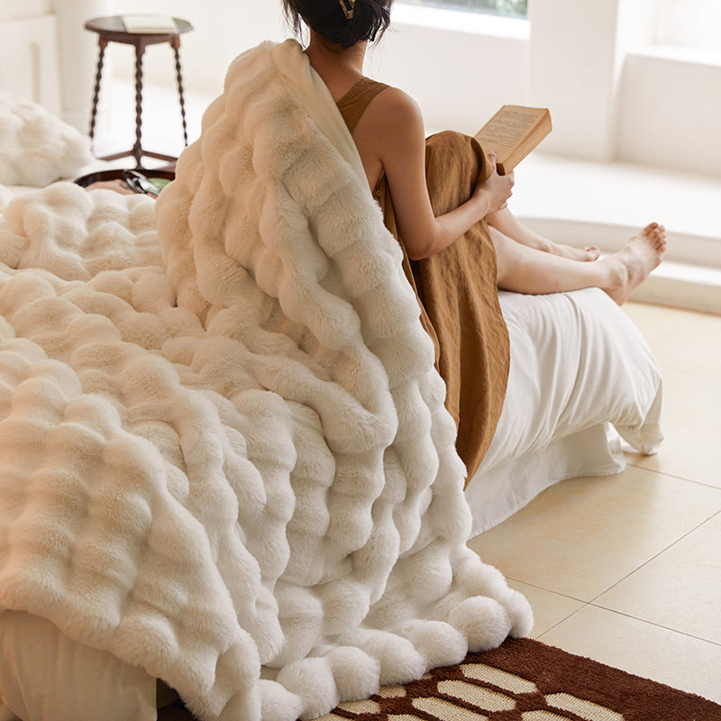 Thick Wool Luxe Blanket