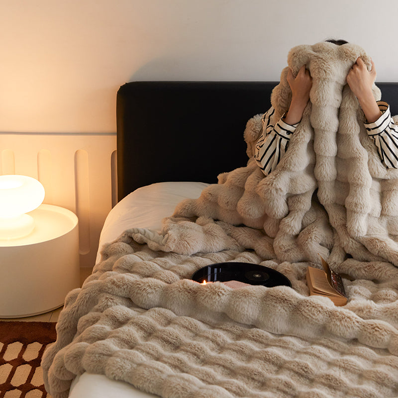 Thick Wool Luxe Blanket